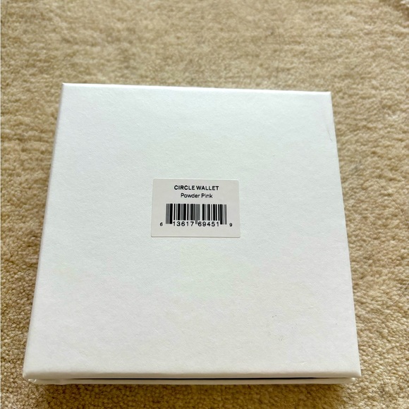 Baggu Circle Wallet Powder Pink - Picture 5 of 6